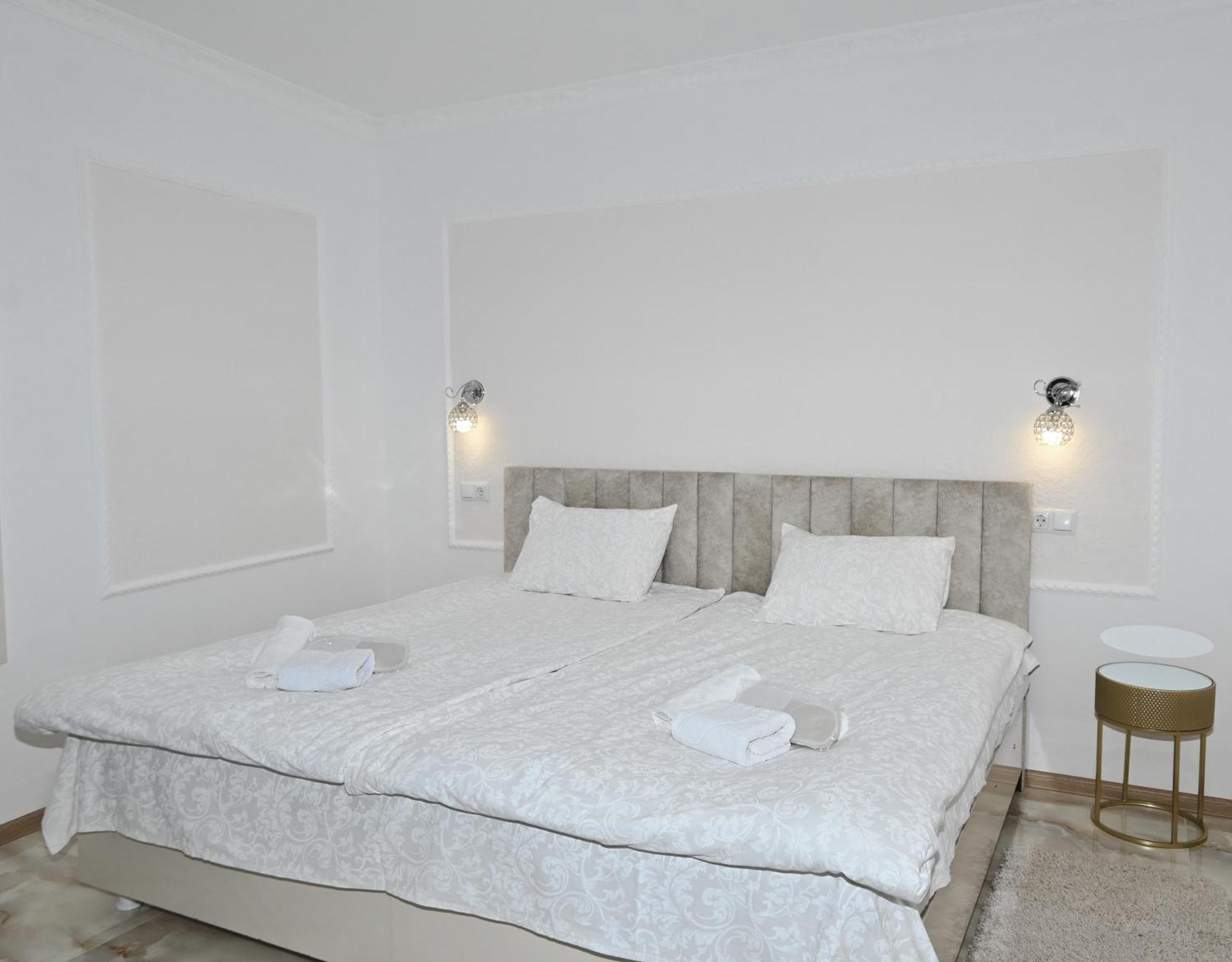 Jerusalem Merkaz Hotel Kutaisi Dış mekan fotoğraf