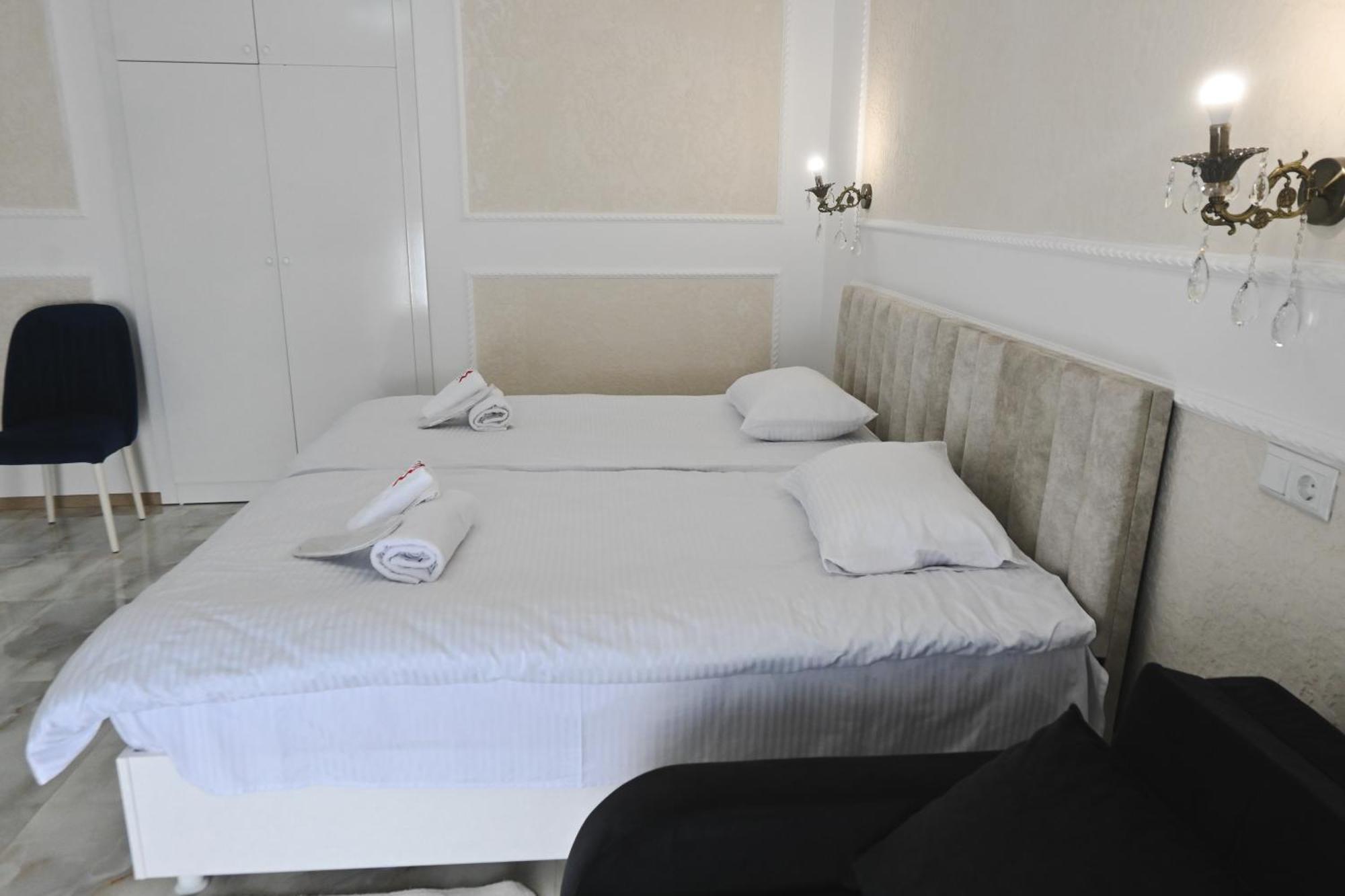 Jerusalem Merkaz Hotel Kutaisi Dış mekan fotoğraf