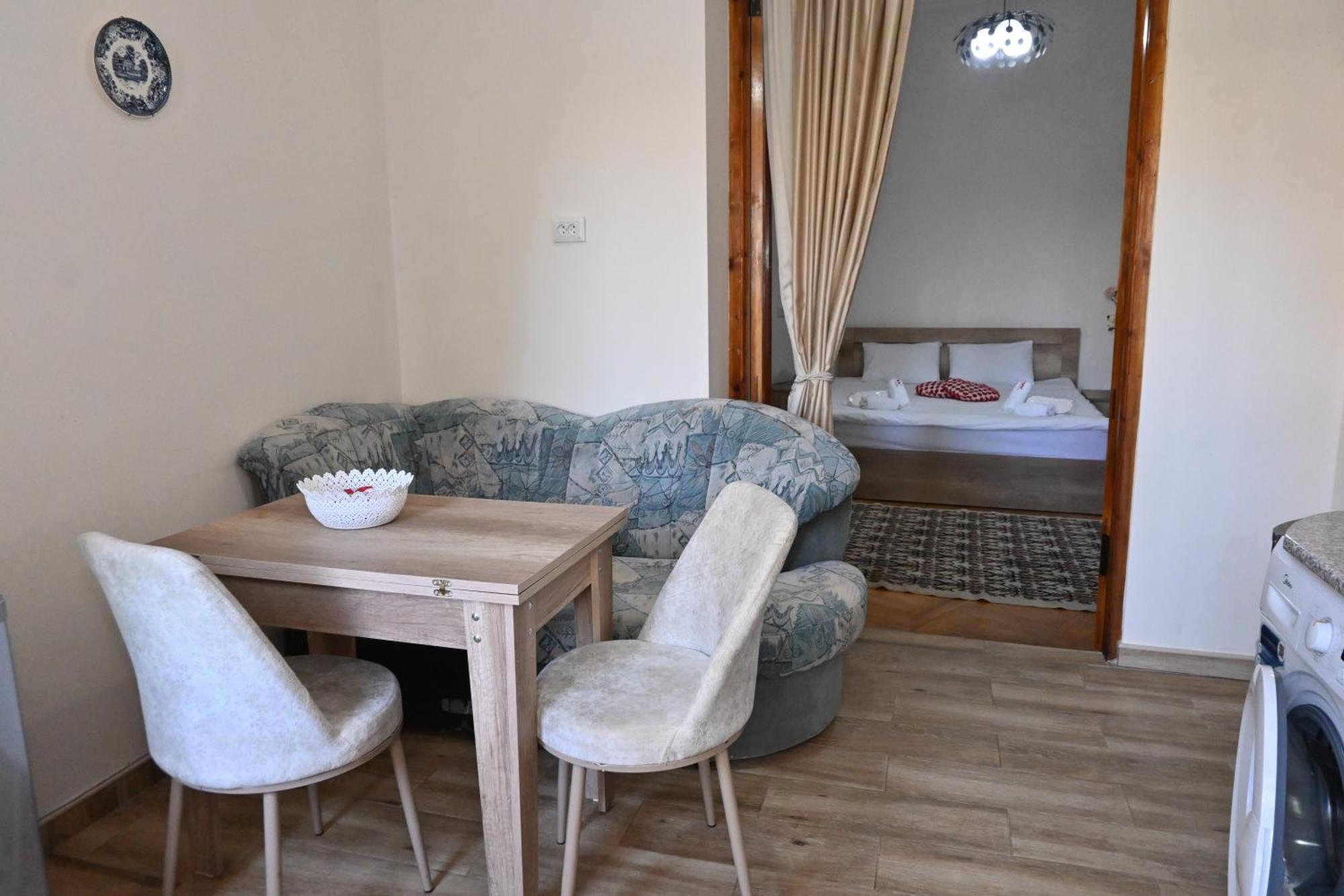 Jerusalem Merkaz Hotel Kutaisi Dış mekan fotoğraf