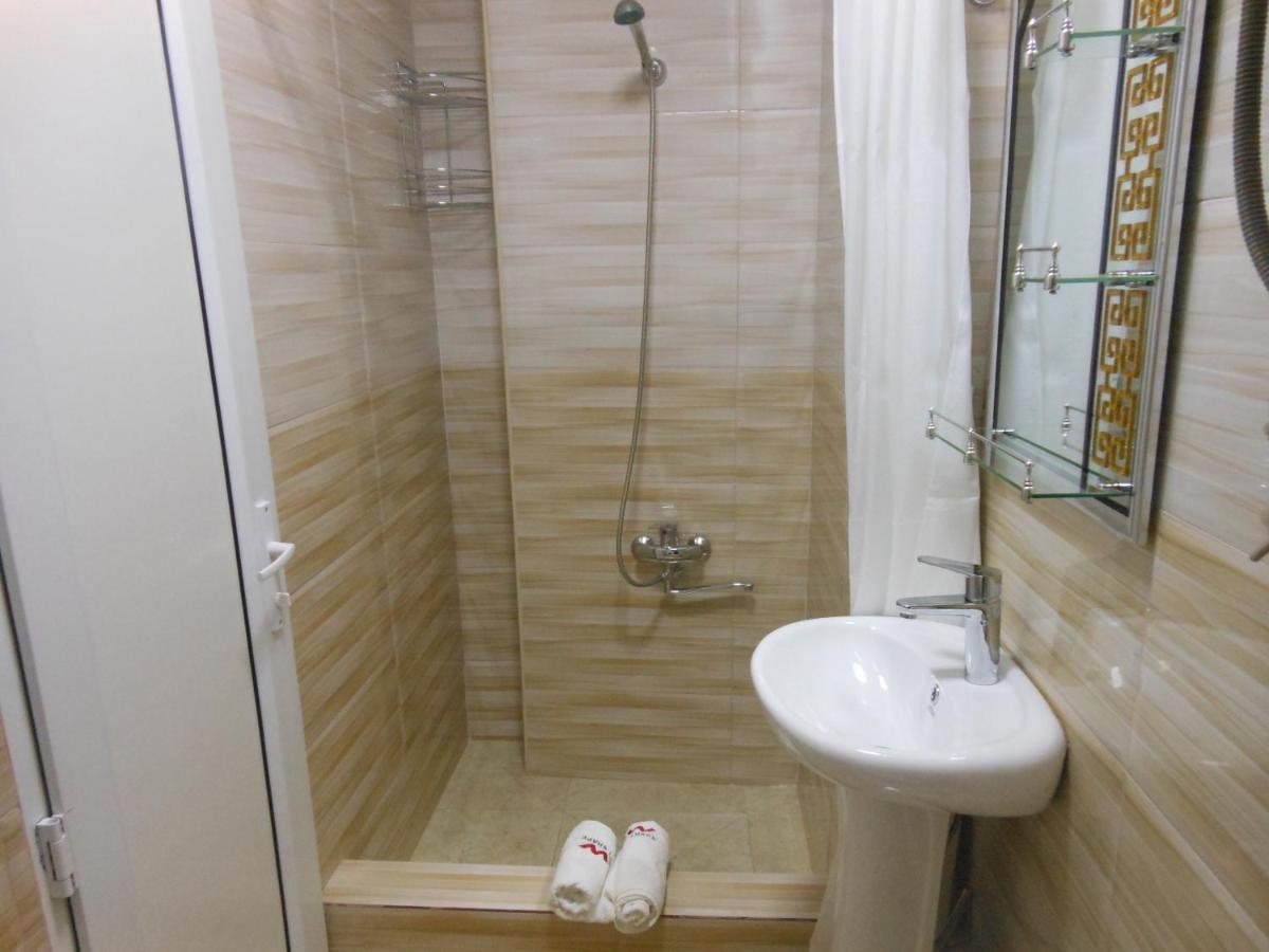 Jerusalem Merkaz Hotel Kutaisi Dış mekan fotoğraf